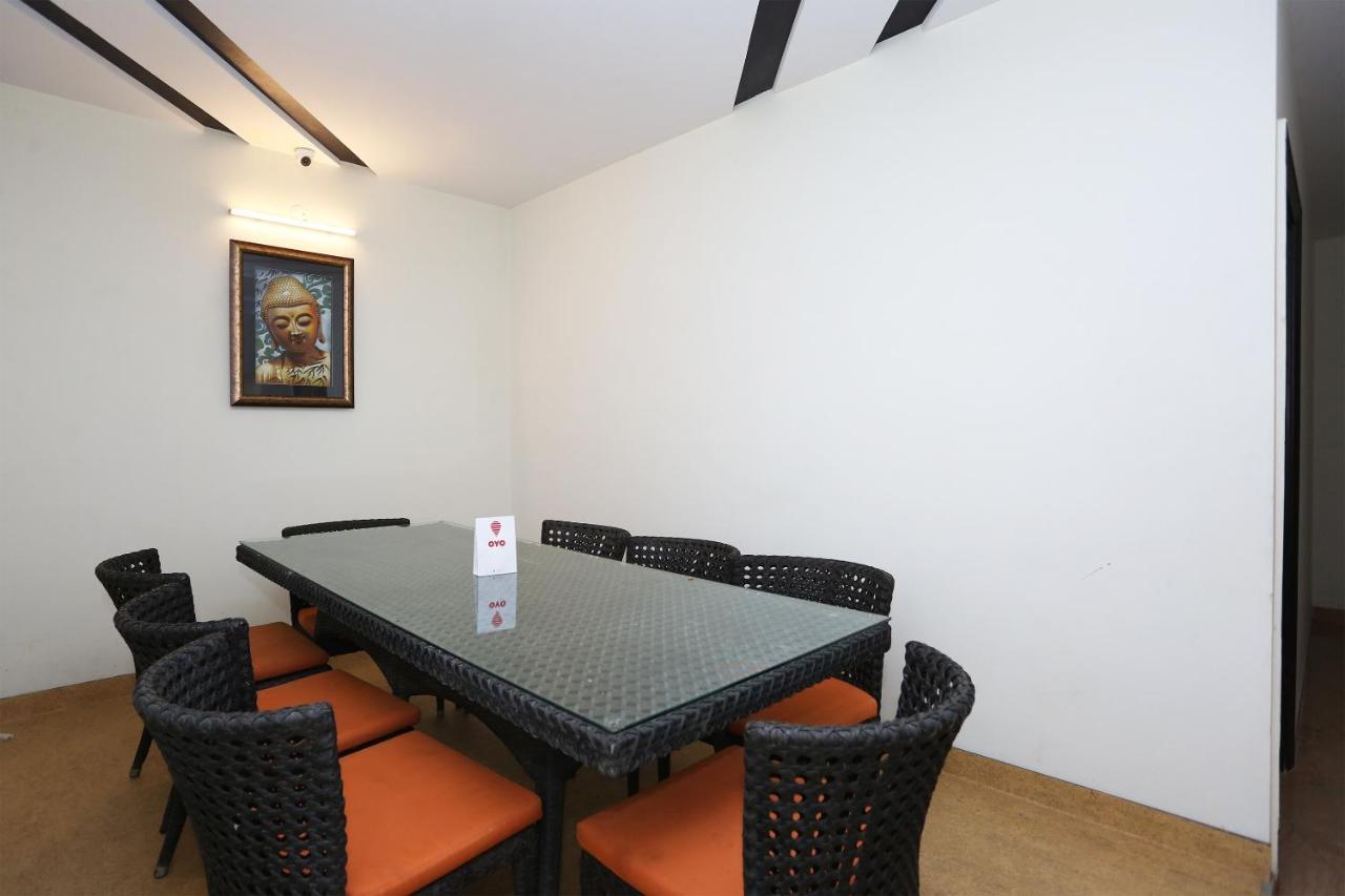 גאזיאבאד Capital O 1391 Hotel Pushpa Vilas מראה חיצוני תמונה