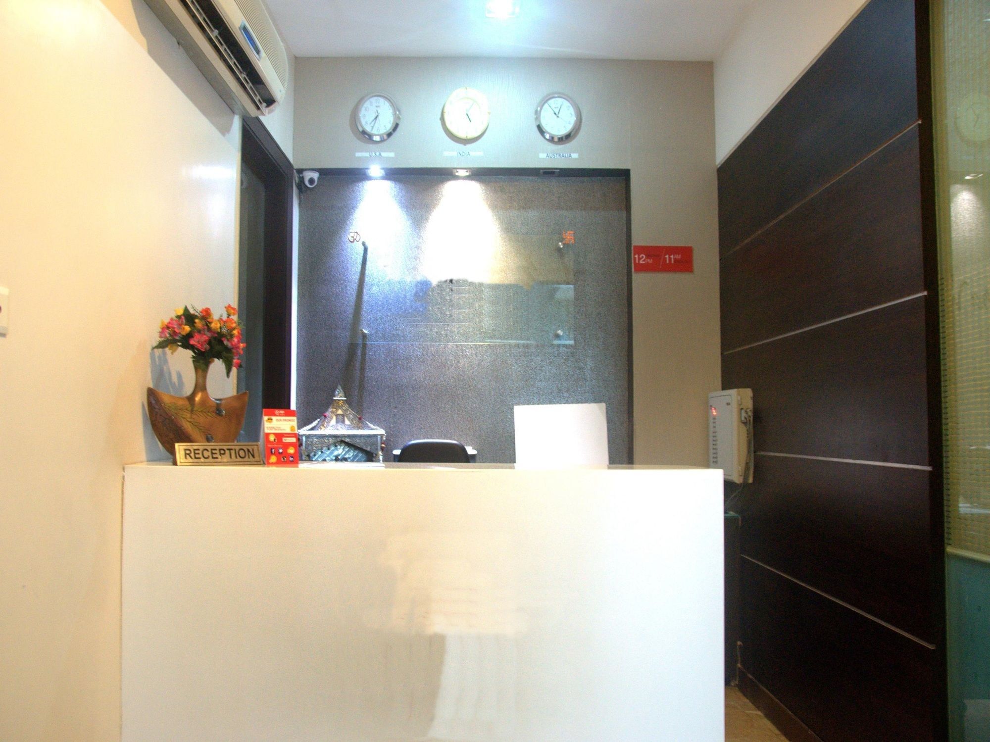 גאזיאבאד Capital O 1391 Hotel Pushpa Vilas מראה חיצוני תמונה